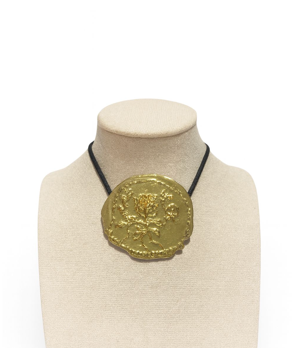 Collar de Sello con Flor