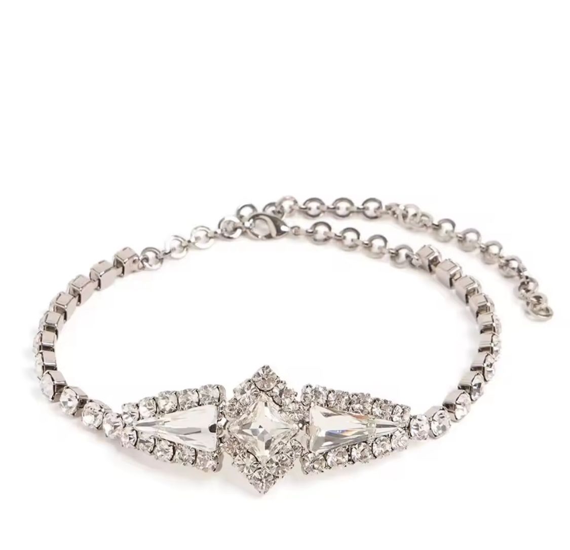 Collar Plateado con cristales