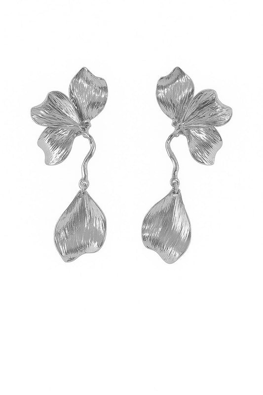 Aretes flor con petalo