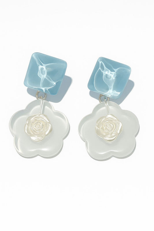Aretes de acrílico con flor