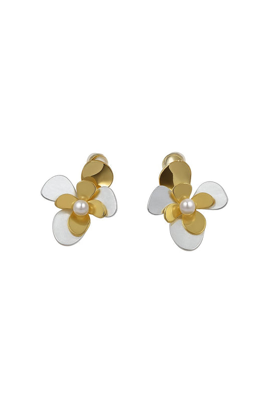Aretes de flor  doble  con perla