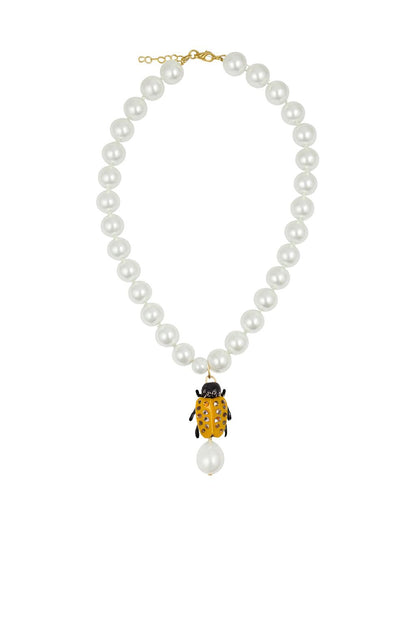 Collar perla grande escarabajo