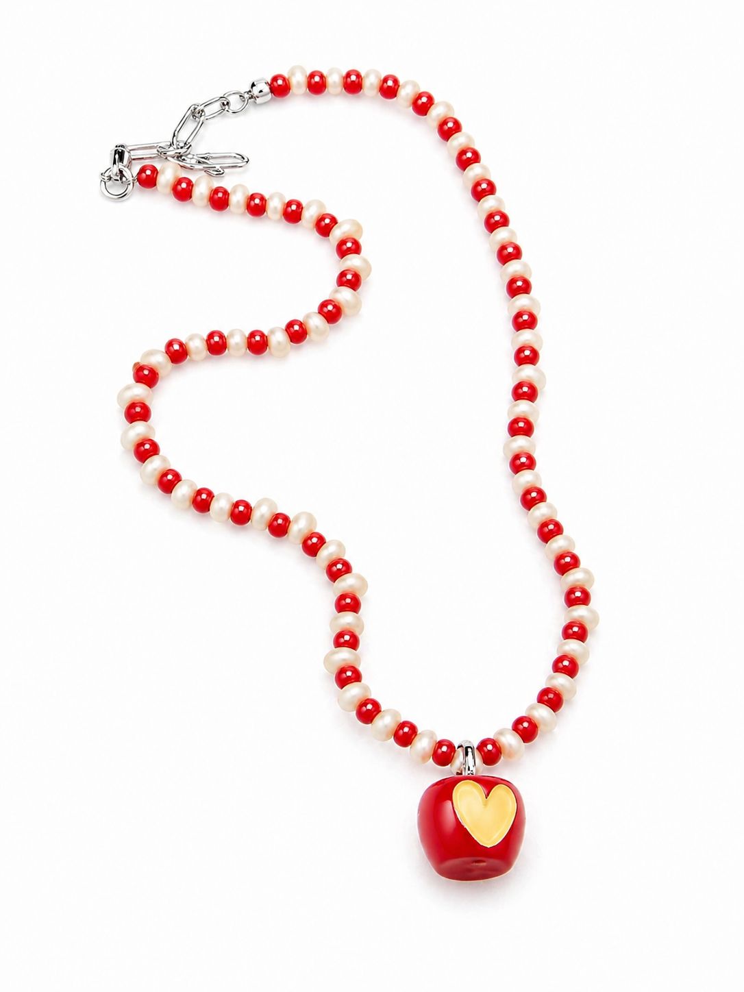 Collar de corazón con cuentas