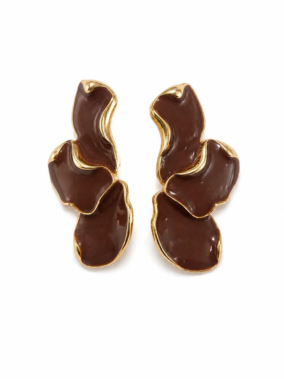 Aretes petalos cafe