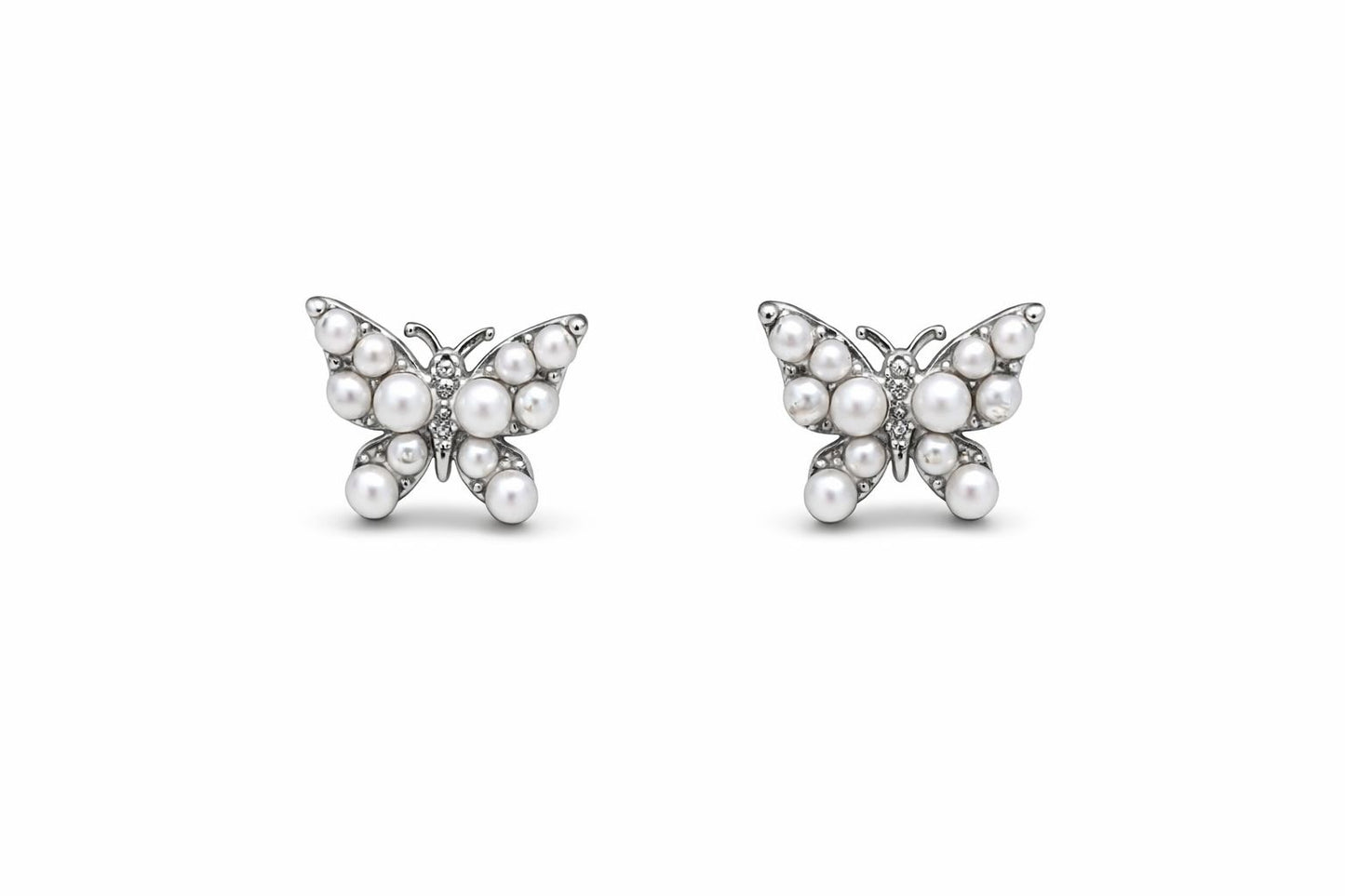 Aretes Mariposa con Microperla
