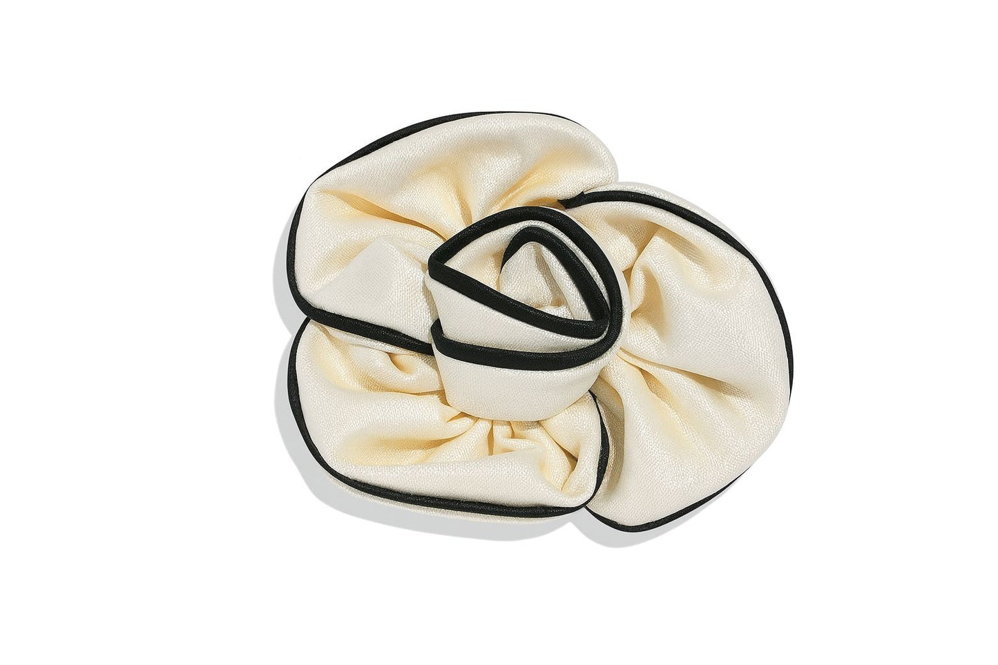 Broche Flor satin chico