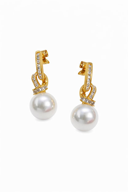 Aretes de nudo  con perlas