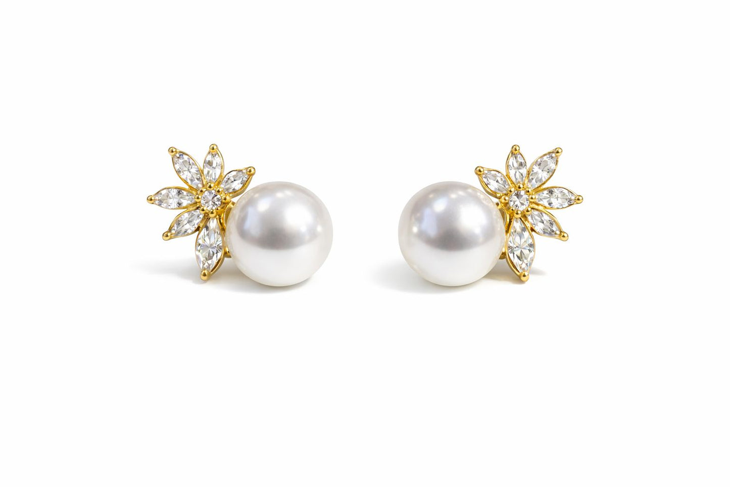Aretes de perlas zirconia hojas